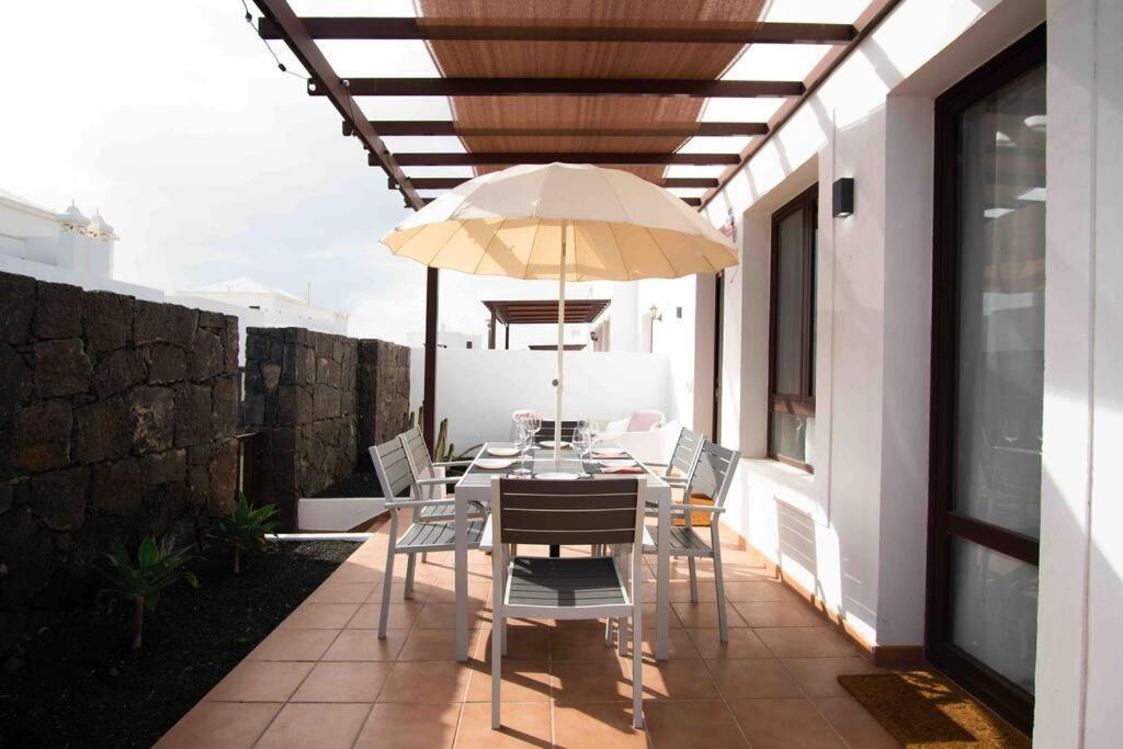 Villa Luna Blanca - Modernes Ferienhaus Mit Privat Pool & Wlan Playa Blanca (Lanzarote)