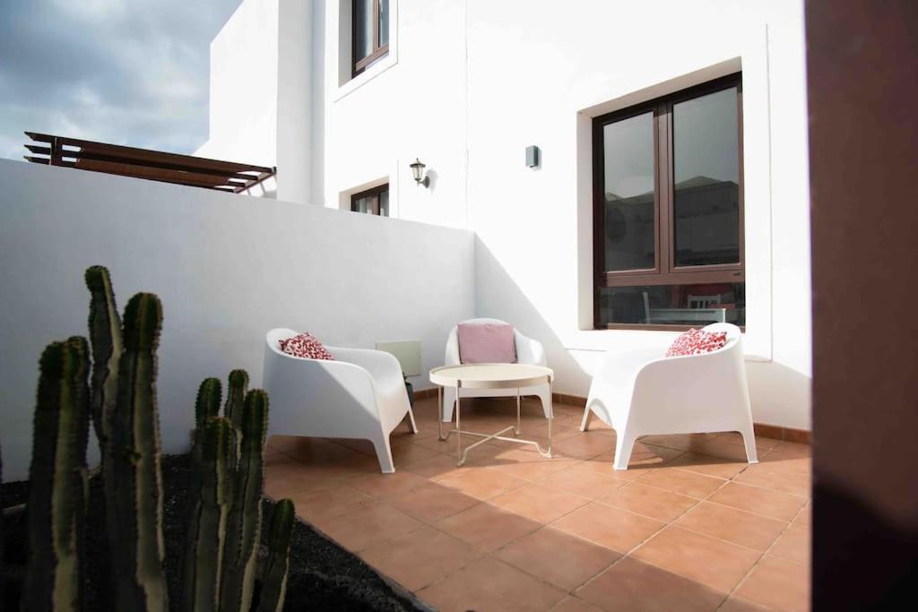 Villa Luna Blanca - Modernes Ferienhaus Mit Privat Pool & Wlan *