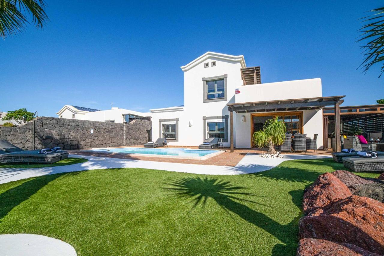 Lucero Villa