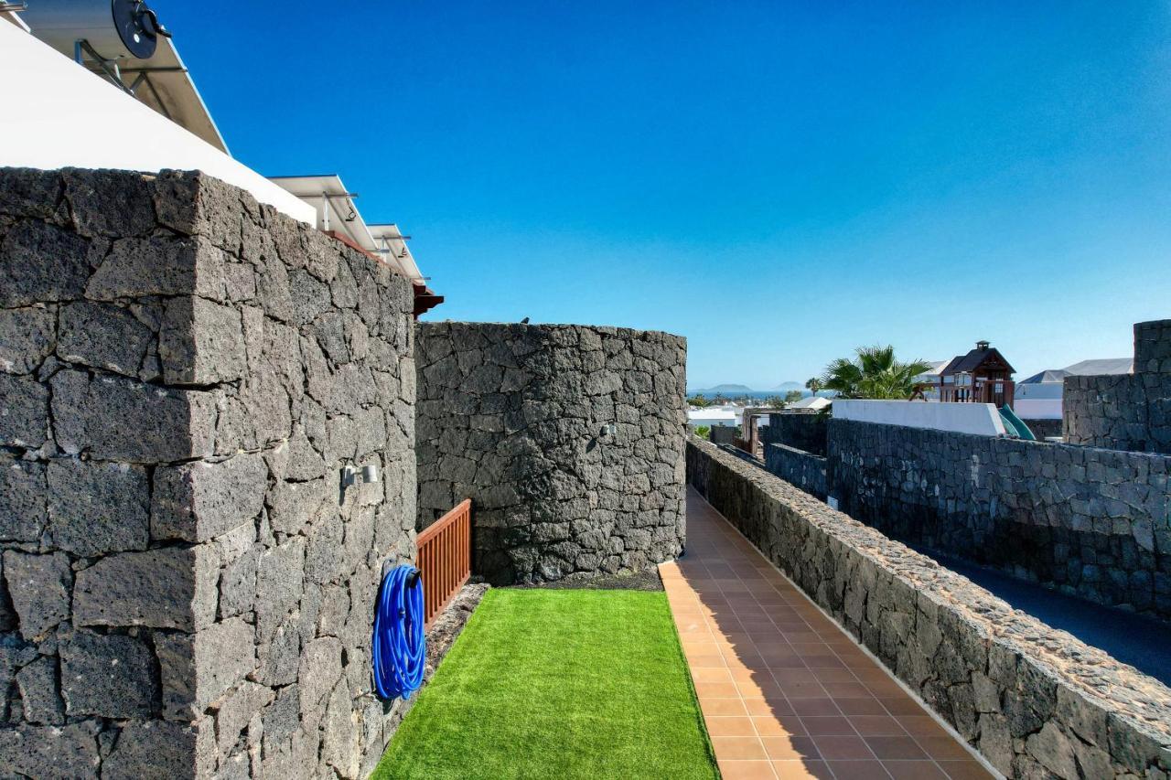 Flavia-private Pool, Jacuzzi, Sea Views Villa