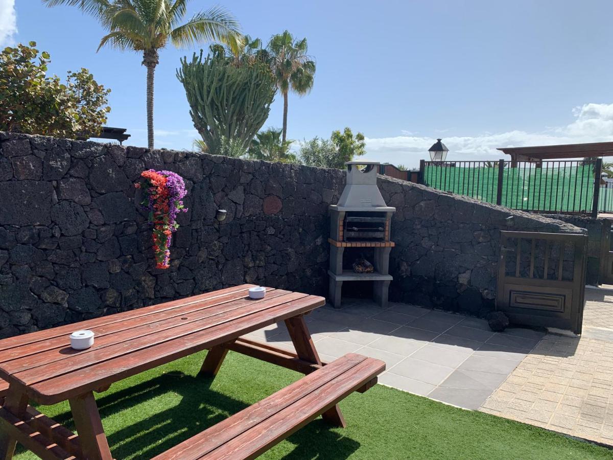 Basement Very Large Fantastic Location Apartamento Playa Blanca (Lanzarote)
