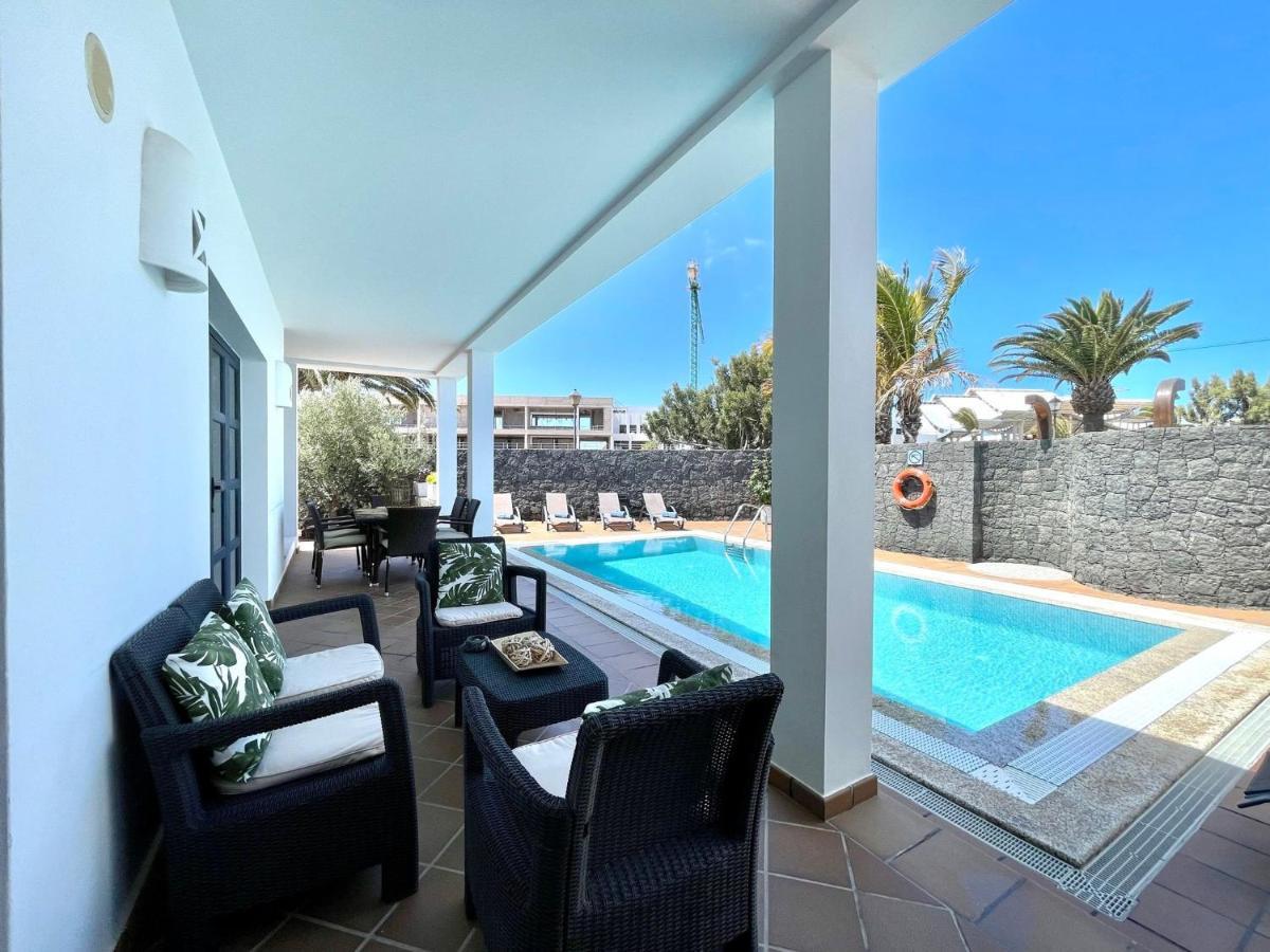 B Mamma Mia Lanzarote Villa