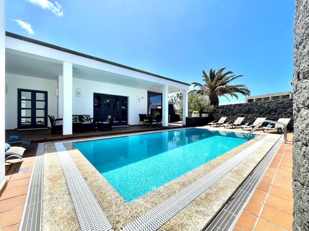 B Mamma Mia Lanzarote Villa *