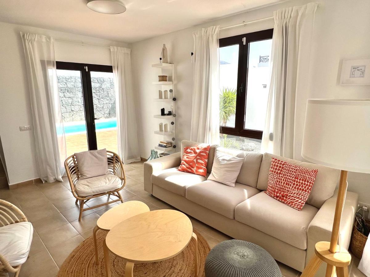 Villa Luna Blanca - Modernes Ferienhaus Mit Privat Pool & Wlan Playa Blanca (Lanzarote)