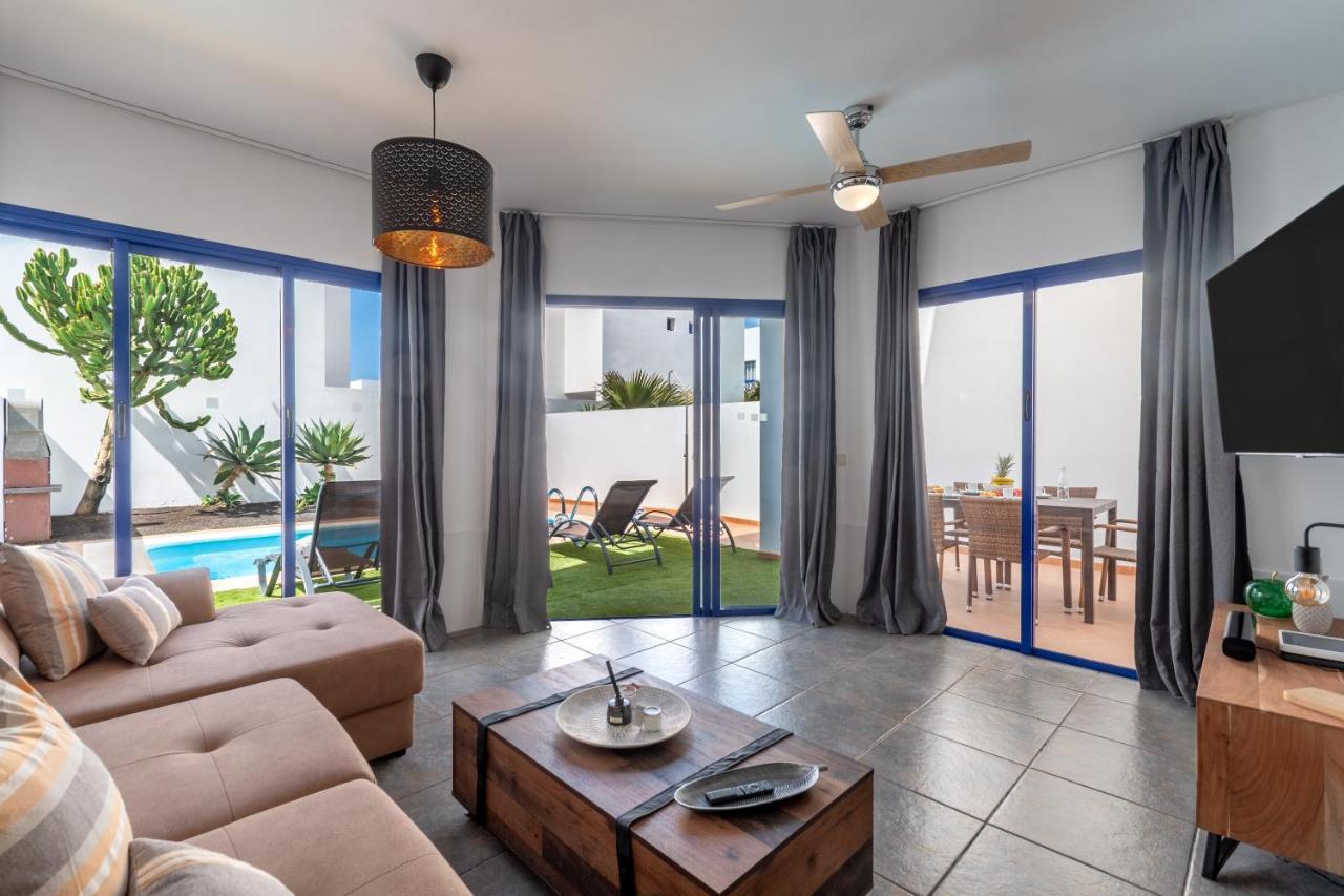 Villa Luxury 3-bedroom With Heated Private Pool - In Marina Rubicon, Playa Blanca, Lanzarote