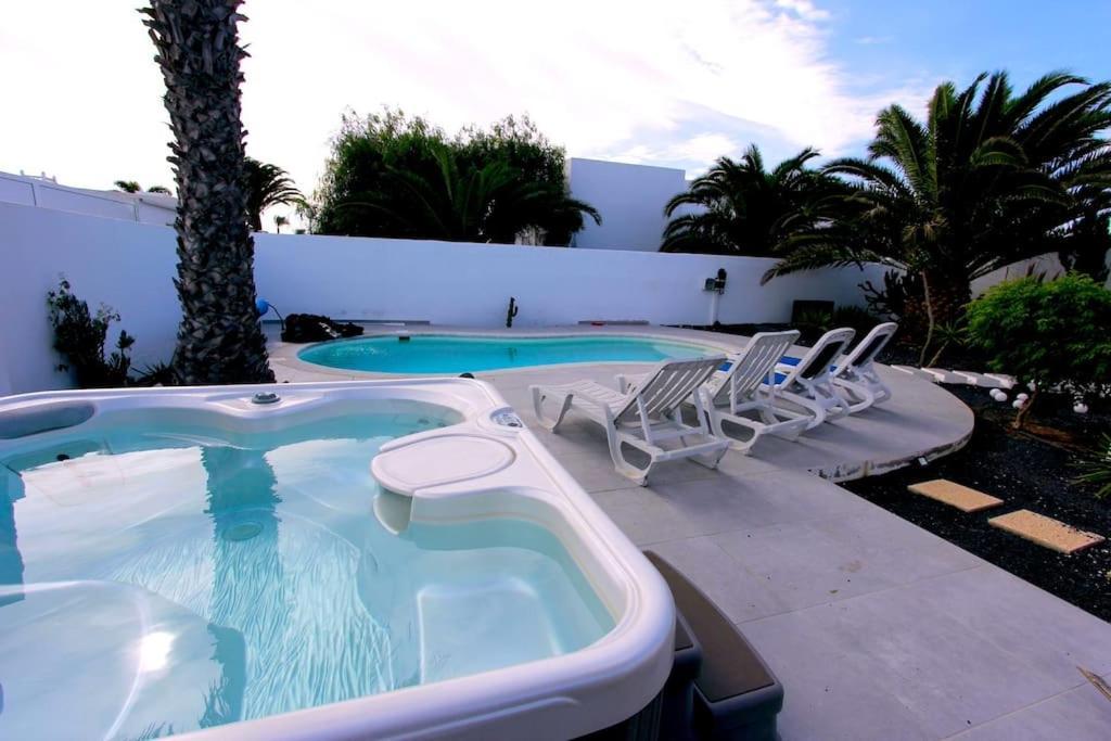 Casa Alizee, Heated Pool, Hot Tub Holiday home Playa Blanca (Lanzarote)
