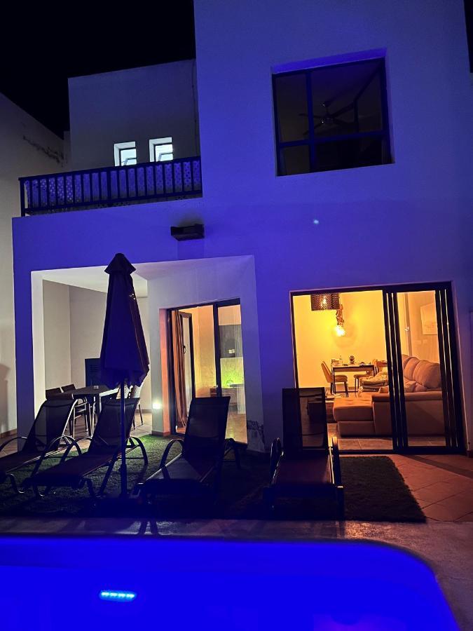 Luxury 3-bedroom With Heated Private Pool - In Marina Rubicon, Playa Blanca, Lanzarote Playa Blanca (Lanzarote)