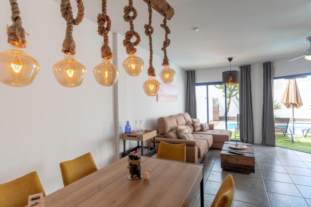 Villa Luxury 3-bedroom With Heated Private Pool - In Marina Rubicon, Playa Blanca, Lanzarote *