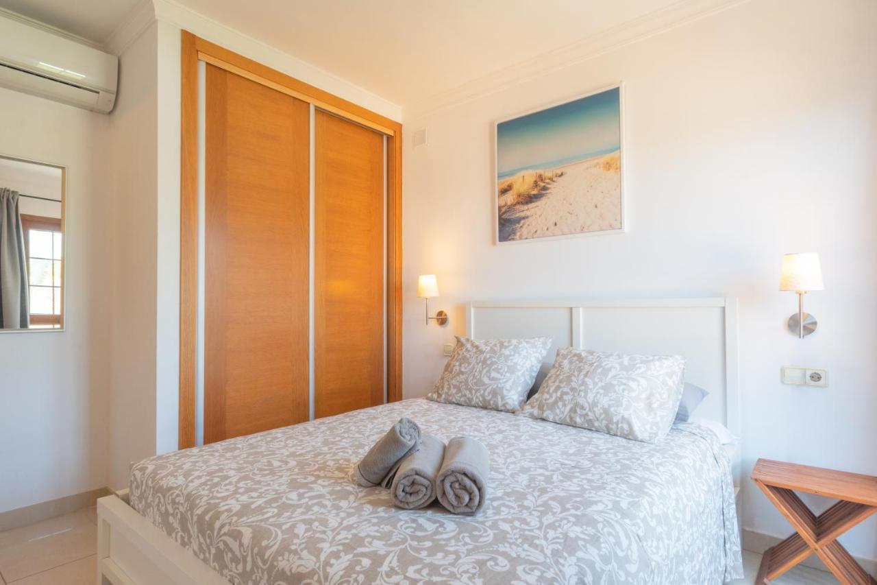 Casa Laura Vista Lobos - Spacious With Heatable Pool And Sea Views Villa Playa Blanca (Lanzarote)