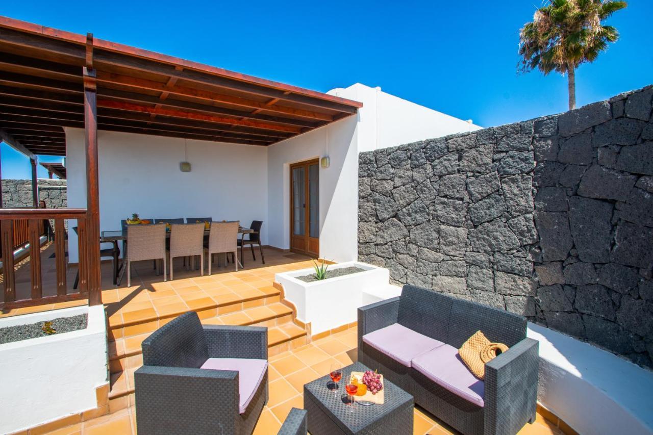 Villa Casa Laura Vista Lobos - Spacious With Heatable Pool And Sea Views *