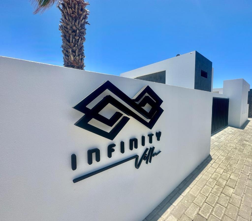 Infinity Playa Blanca (Lanzarote)