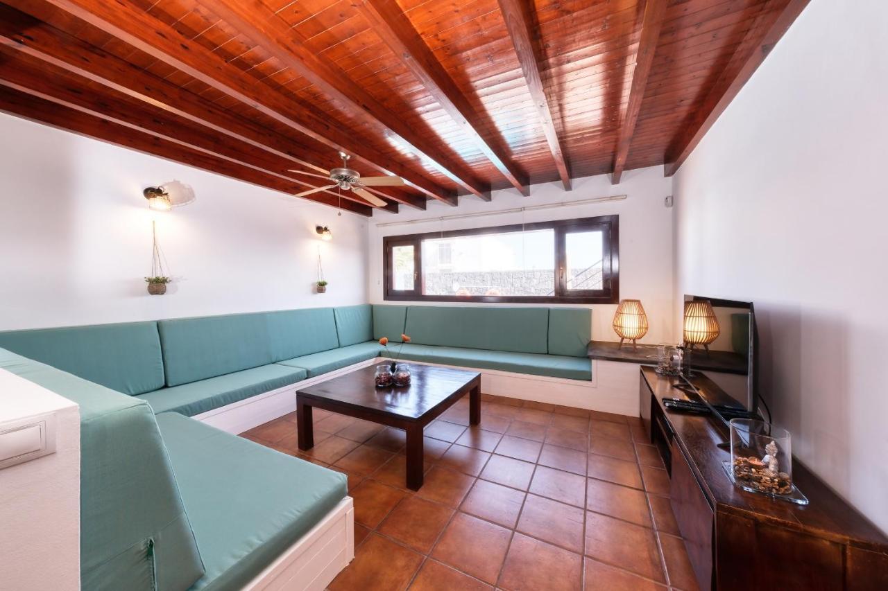 Villa Aurelia-pool, Jacuzzi And Solarium Playa Blanca (Lanzarote)