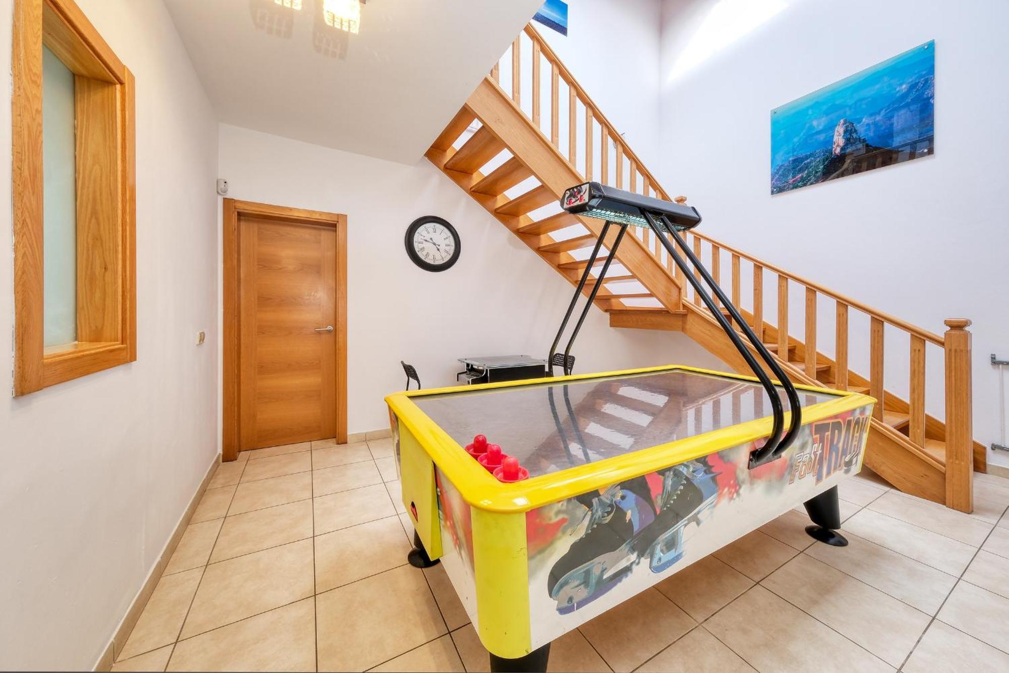 Flavia-private Pool, Jacuzzi, Sea Views Villa *