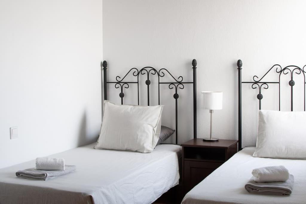 Holiday home Casa Marlay Spacious, Heated Pool, Bbq & Fast Wi-fi Only 15 Minutes Walk To Town