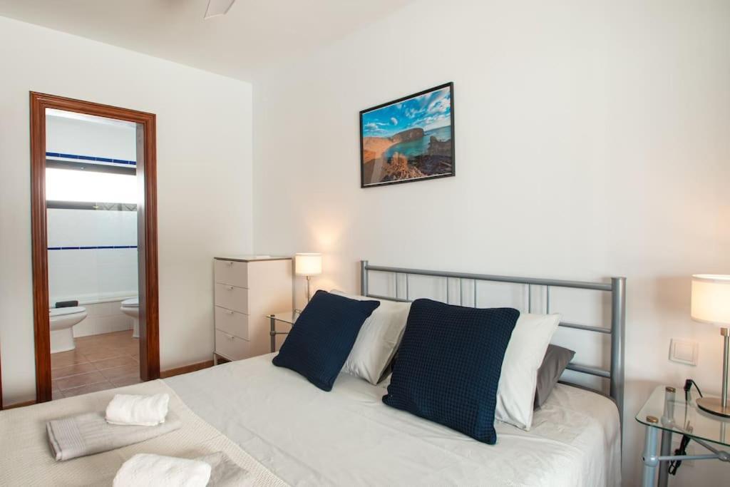 Casa de férias Casa Marlay Spacious, Heated Pool, Bbq & Fast Wi-fi Only 15 Minutes Walk To Town