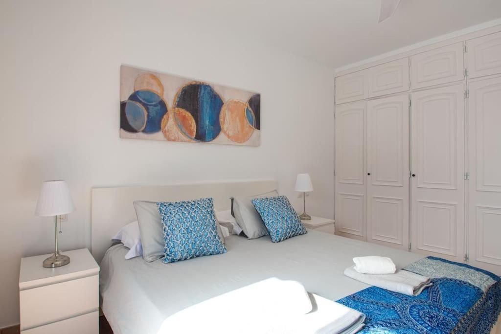 Holiday home Casa Marlay Spacious, Heated Pool, Bbq & Fast Wi-fi Only 15 Minutes Walk To Town
