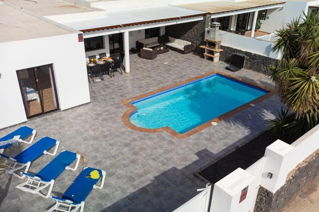 Casa Marlay Spacious, Heated Pool, Bbq & Fast Wi-fi Only 15 Minutes Walk To Town Casa de férias Playa Blanca (Lanzarote)