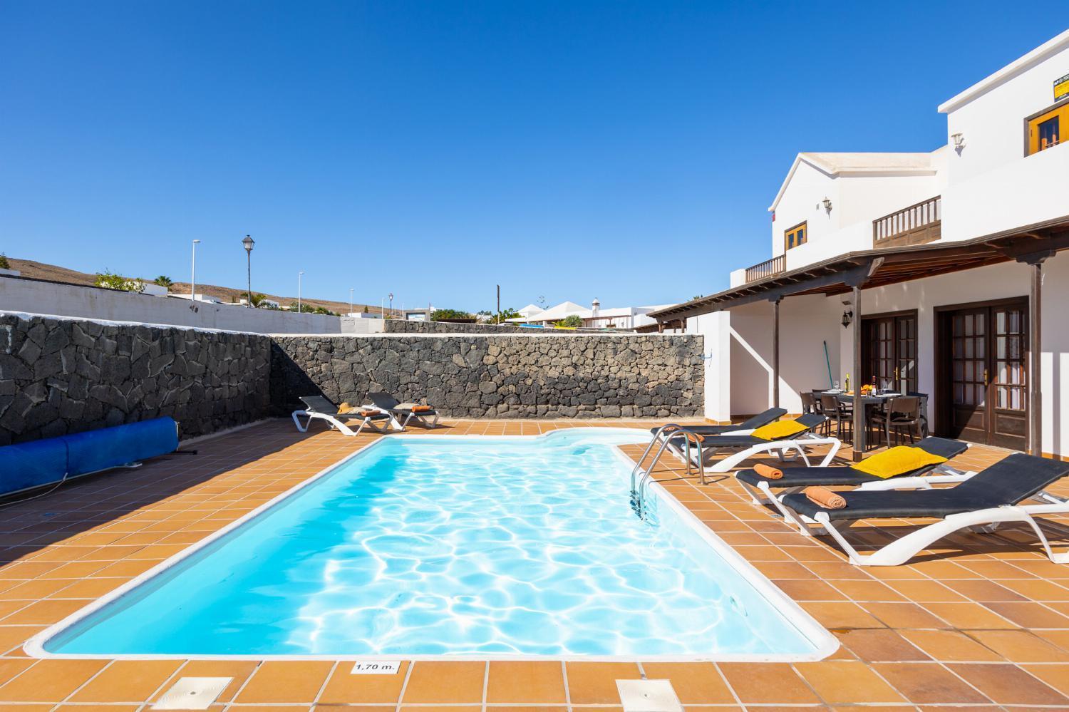 Salar Villa