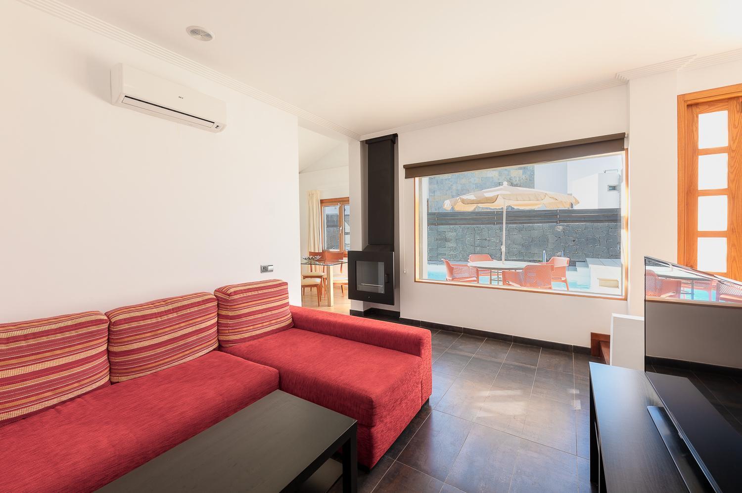 Camelot Homes By Livvo Villa *