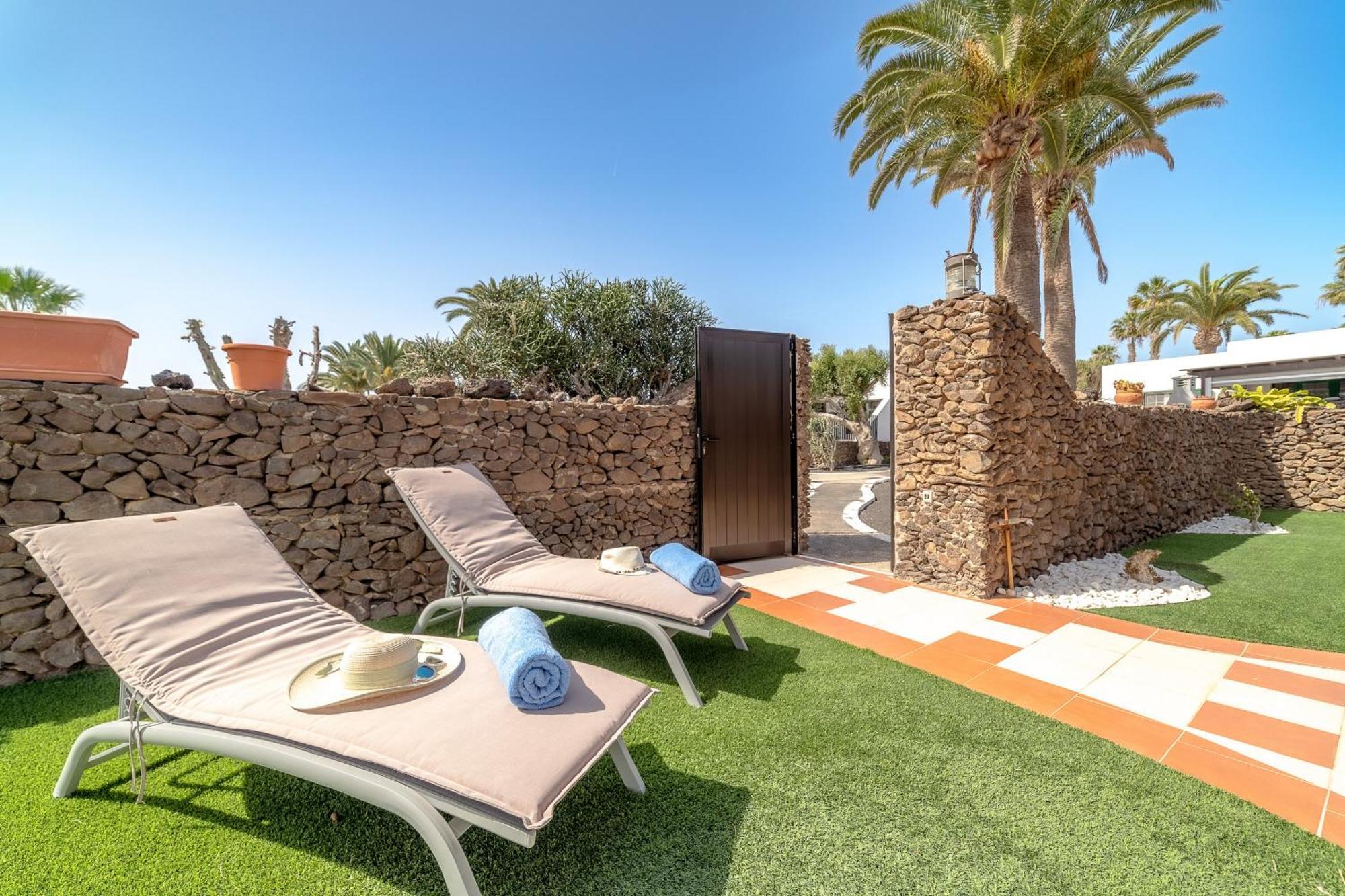 Villa Vv Makita By Hh