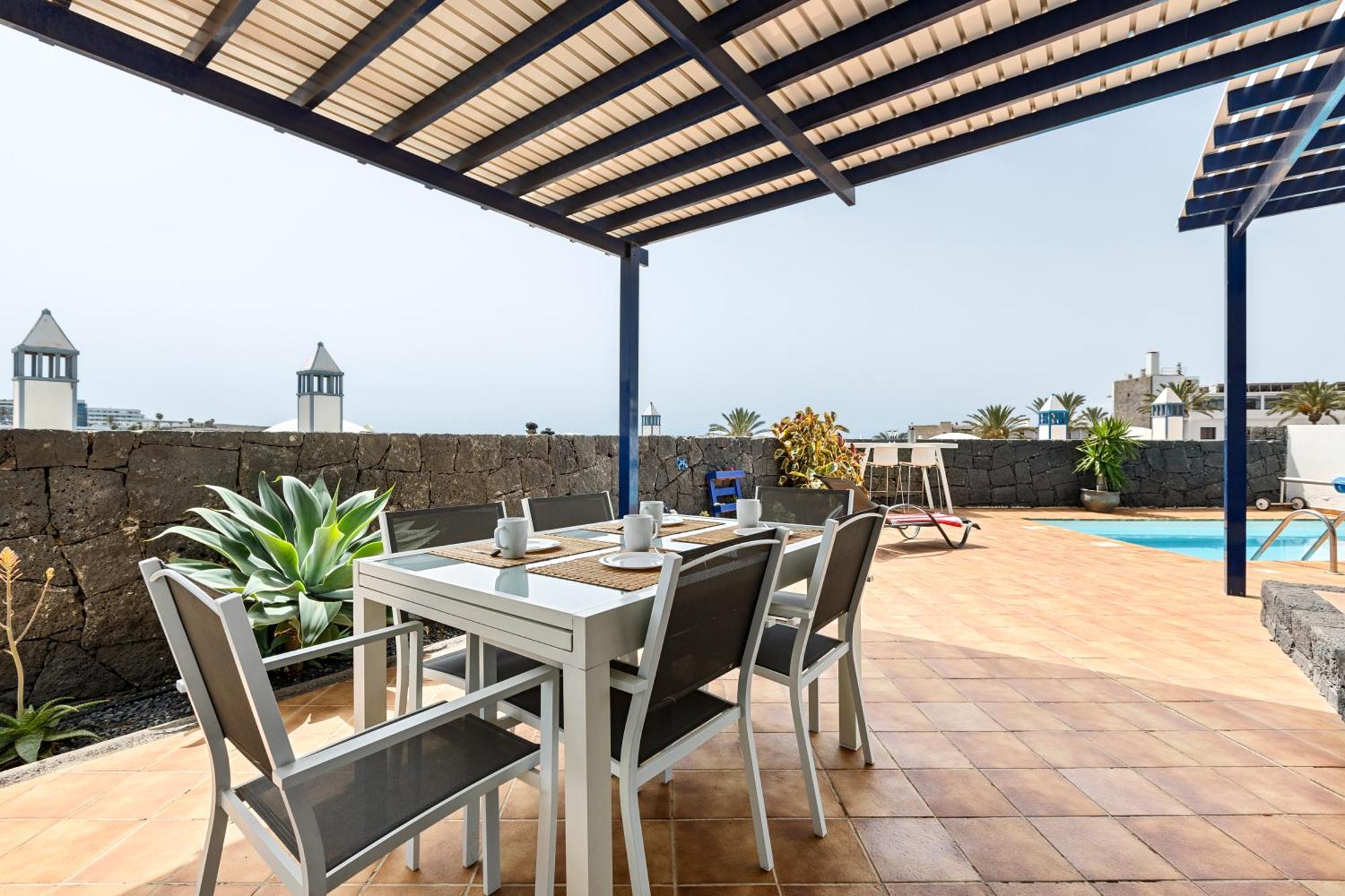Liv Playa Blanca (Lanzarote)