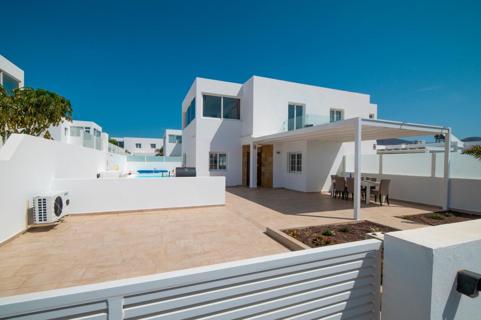 Ocean Wave - Sea Views - Private Pool Villa