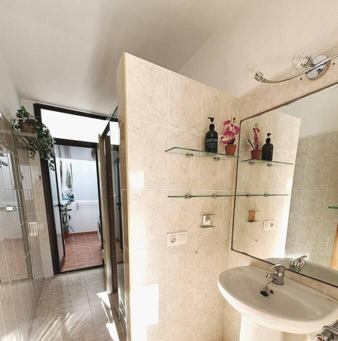 Casa Lorenzo In The Center Apartment