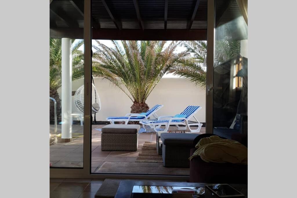 Lena Playa Blanca (Lanzarote)