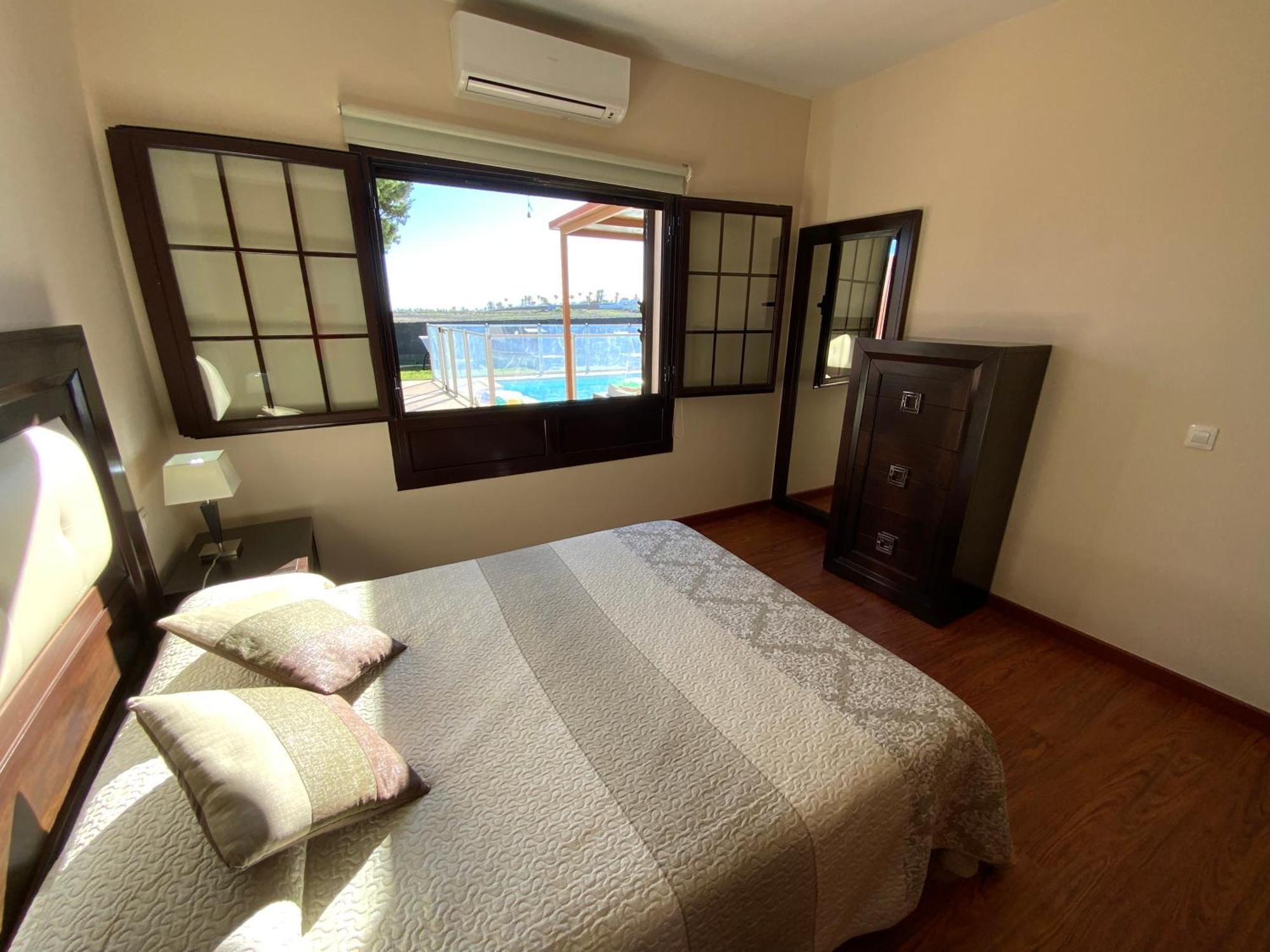 Villa Abuelo Paco - Private Heated Pool *