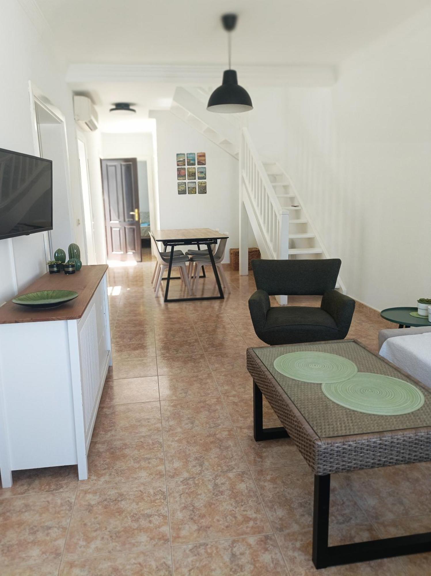 Lovely Casa Felicidad, Swimming Pool, Wifi X Private Garden *