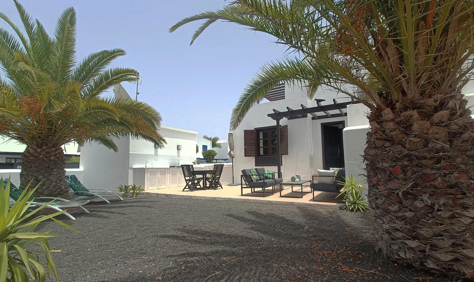 Lovely Casa Felicidad, Swimming Pool, Wifi X Private Garden * Playa Blanca (Lanzarote)