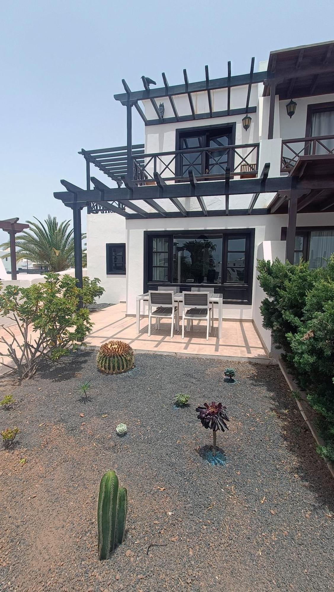 Lovely Casa Felicidad, Swimming Pool, Wifi X Private Garden Сasa de vacaciones