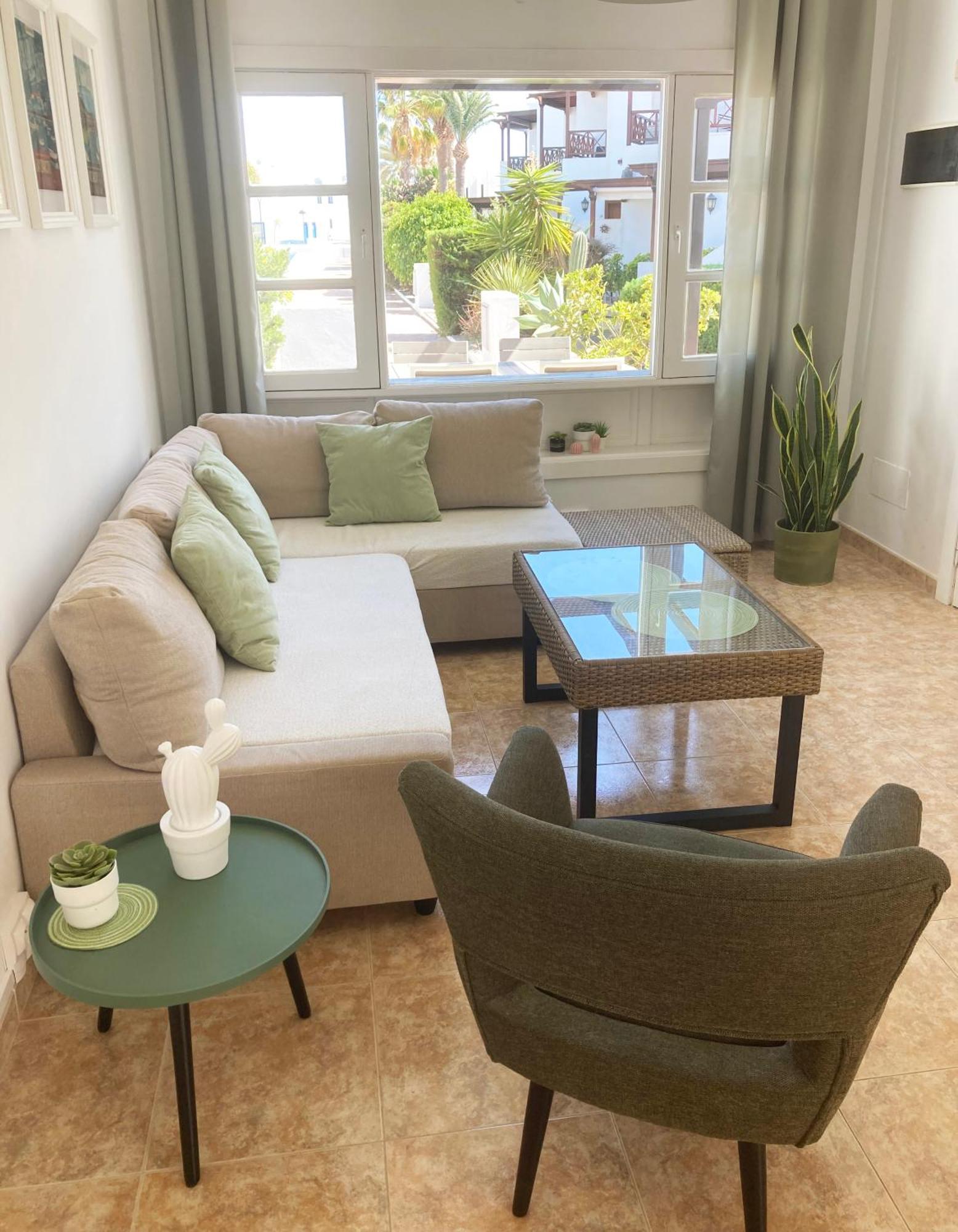 Lovely Casa Felicidad, Swimming Pool, Wifi X Private Garden Сasa de vacaciones *