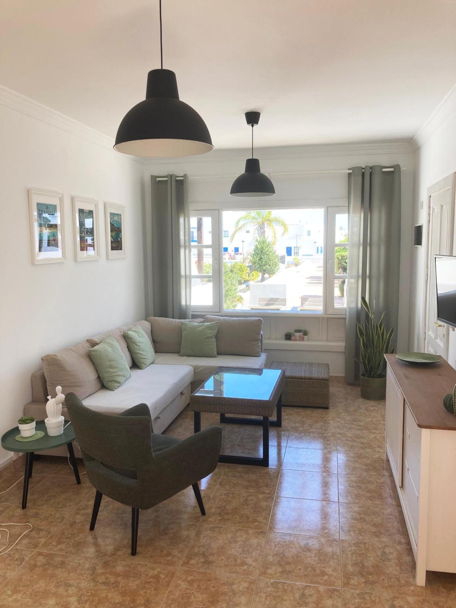 Lovely Casa Felicidad, Swimming Pool, Wifi X Private Garden Сasa de vacaciones *