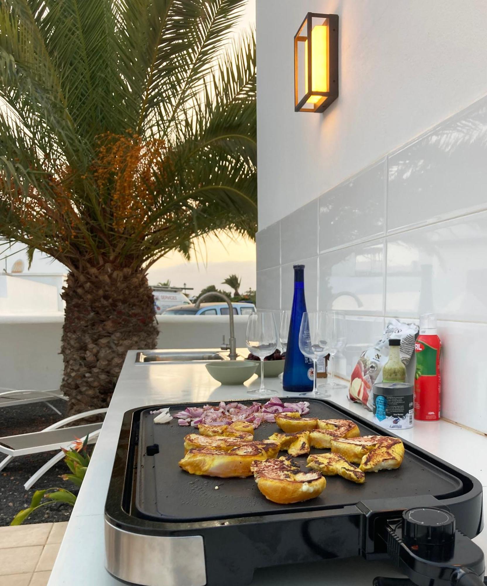 Lovely Casa Felicidad, Swimming Pool, Wifi X Private Garden Playa Blanca (Lanzarote)
