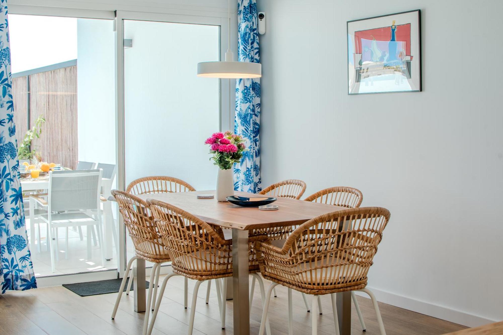 Serena 38 - Heated Pool, Sea Views, Ac, High Speed Internet Villa *
