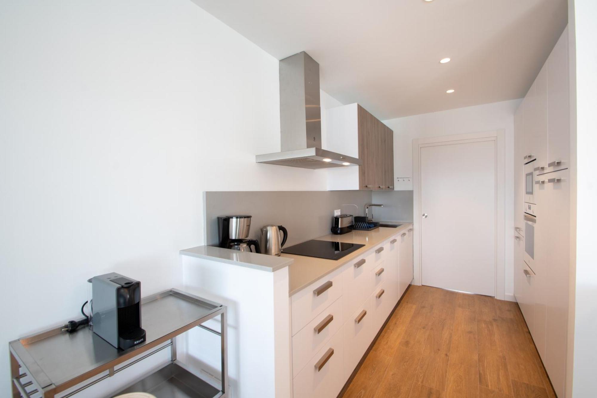 Serena 38 - Heated Pool, Sea Views, Ac, High Speed Internet *