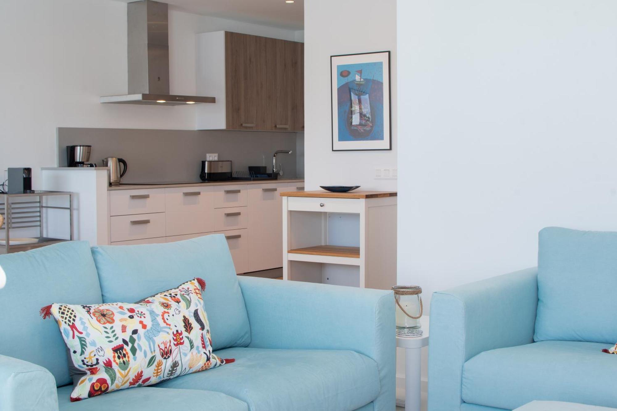 Serena 38 - Heated Pool, Sea Views, Ac, High Speed Internet Villa