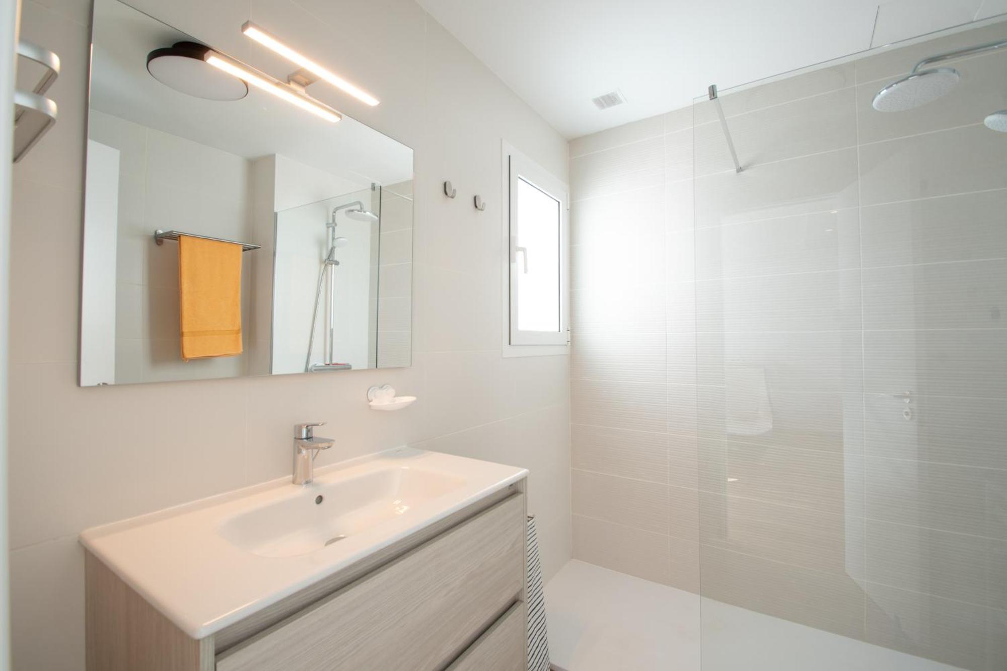 Serena 38 - Heated Pool, Sea Views, Ac, High Speed Internet Villa