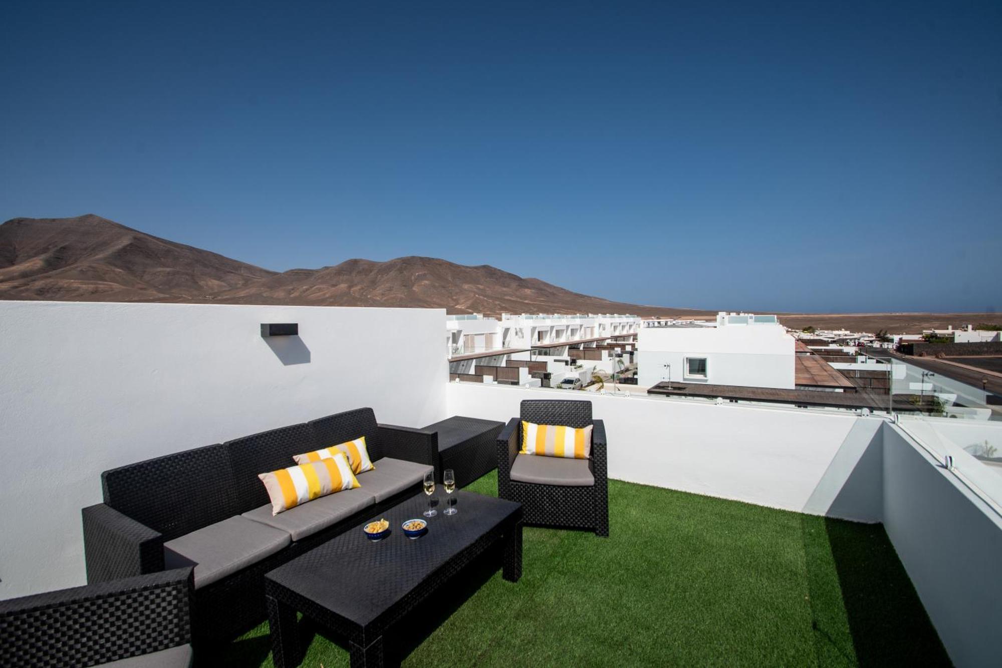 Villa Serena 38 - Heated Pool, Sea Views, Ac, High Speed Internet Playa Blanca (Lanzarote)