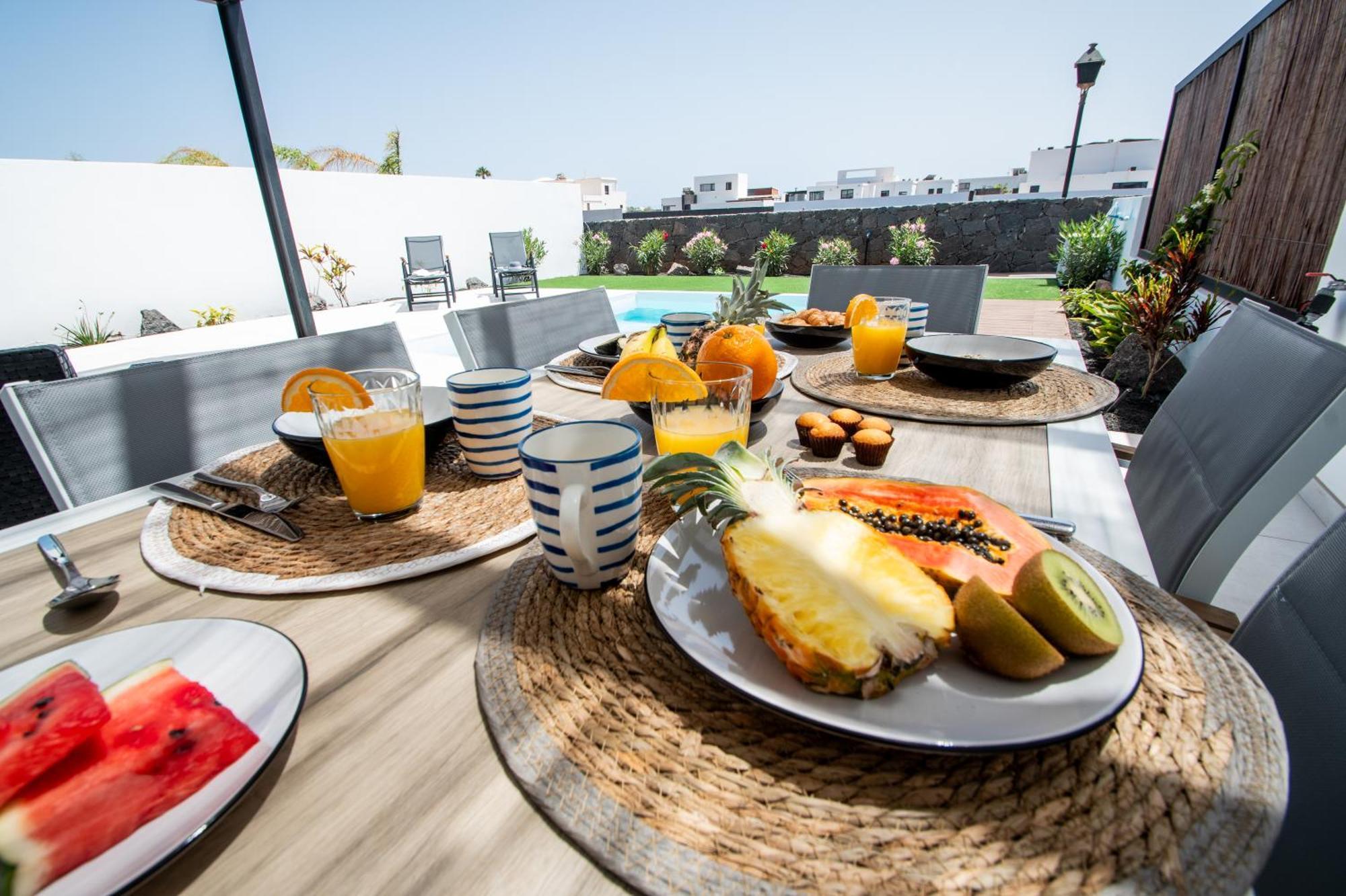 Villa Serena 38 - Heated Pool, Sea Views, Ac, High Speed Internet Playa Blanca (Lanzarote)