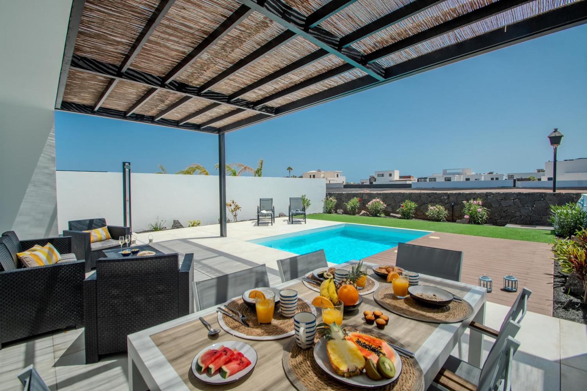 Serena 38 - Heated Pool, Sea Views, Ac, High Speed Internet *