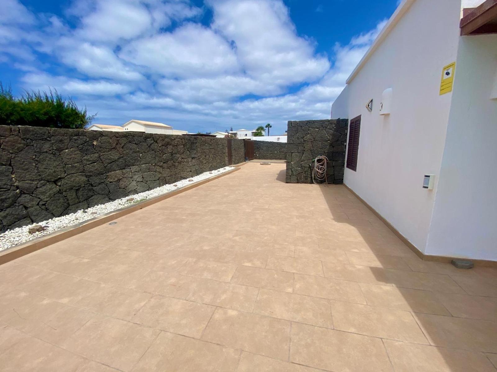 Abuelo Paco - Private Heated Pool Villa Playa Blanca (Lanzarote)