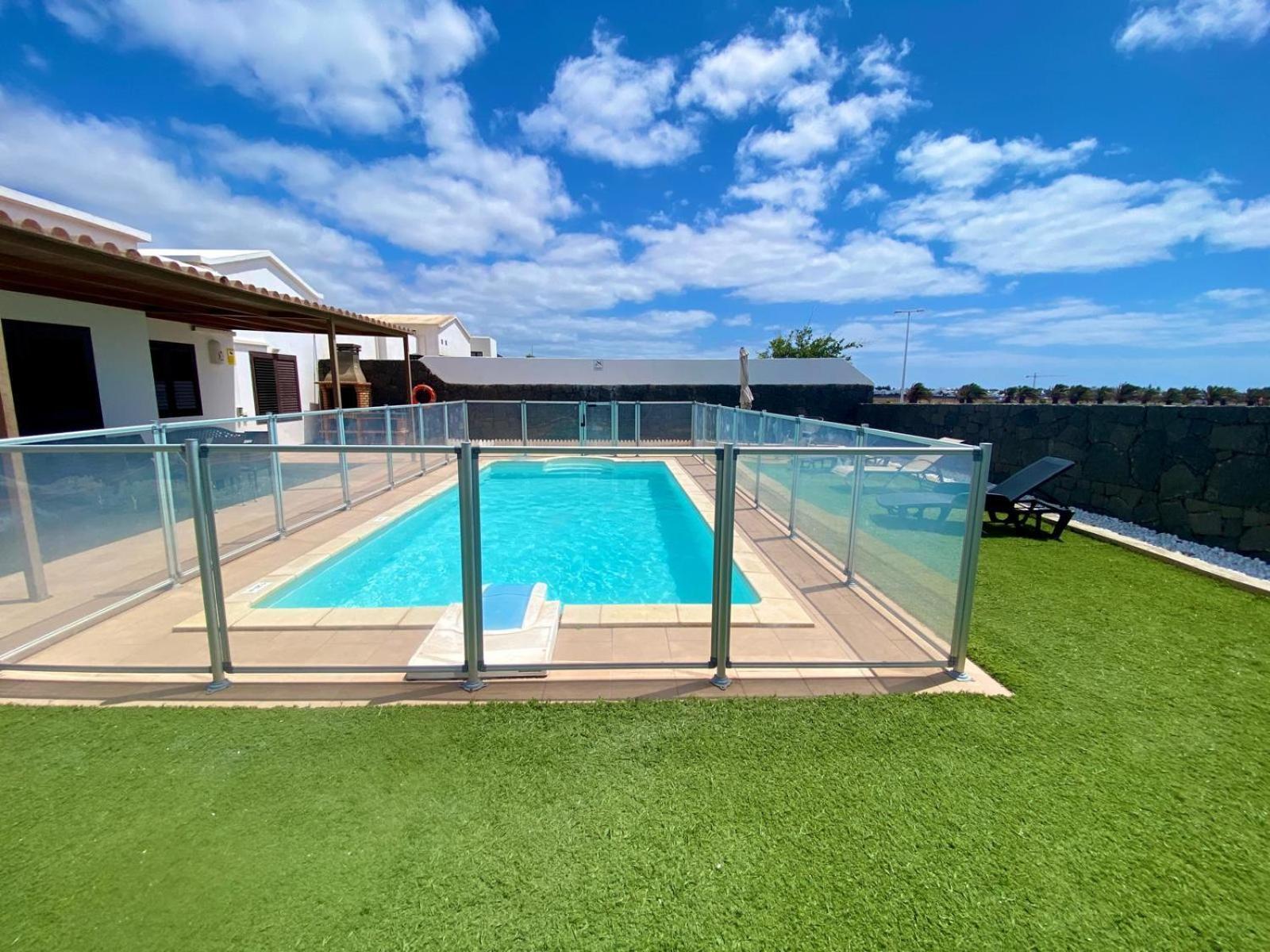 Abuelo Paco - Private Heated Pool Playa Blanca (Lanzarote)