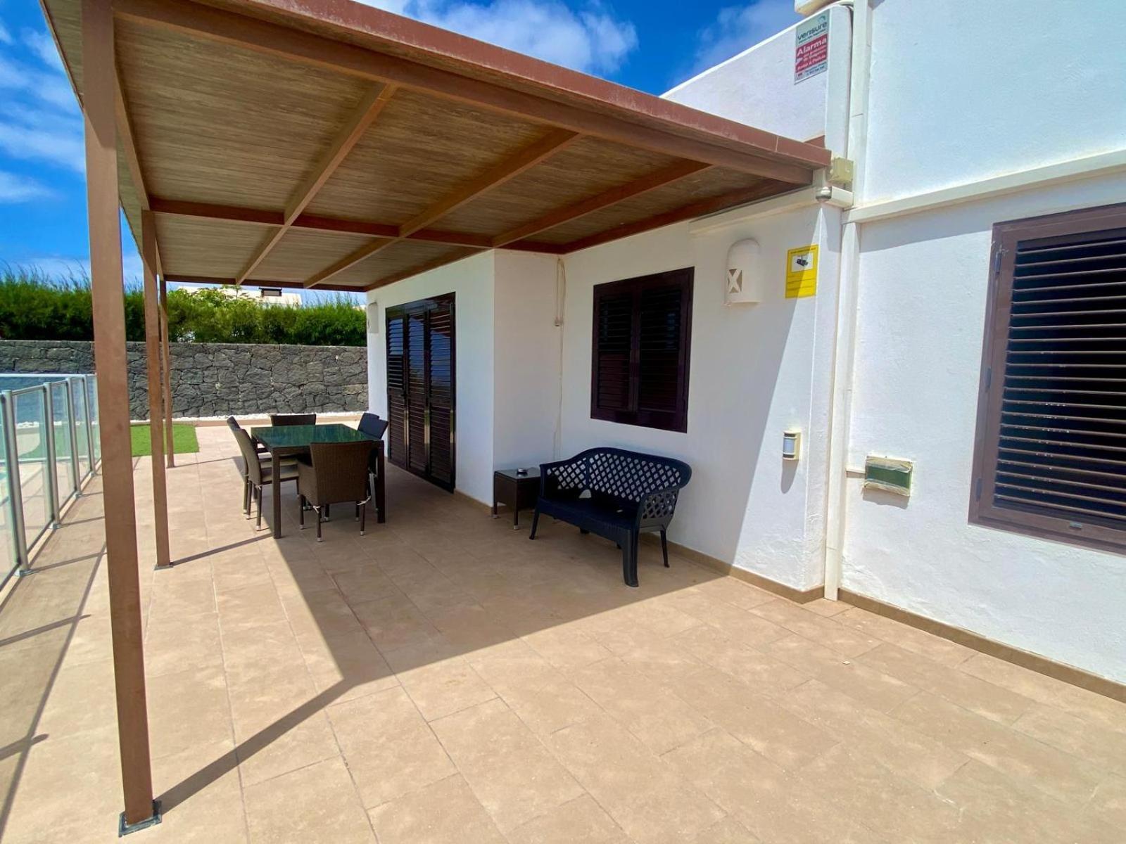 Abuelo Paco - Private Heated Pool Villa