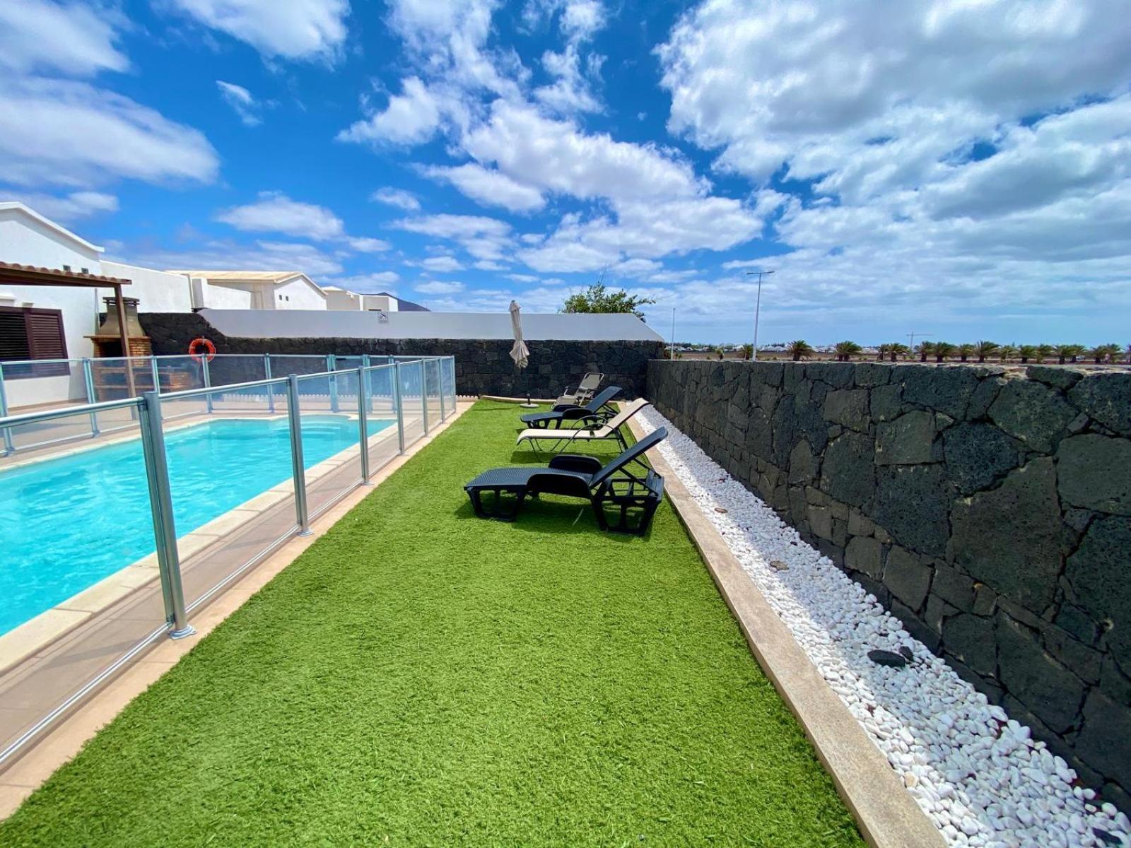 Abuelo Paco - Private Heated Pool * Playa Blanca (Lanzarote)