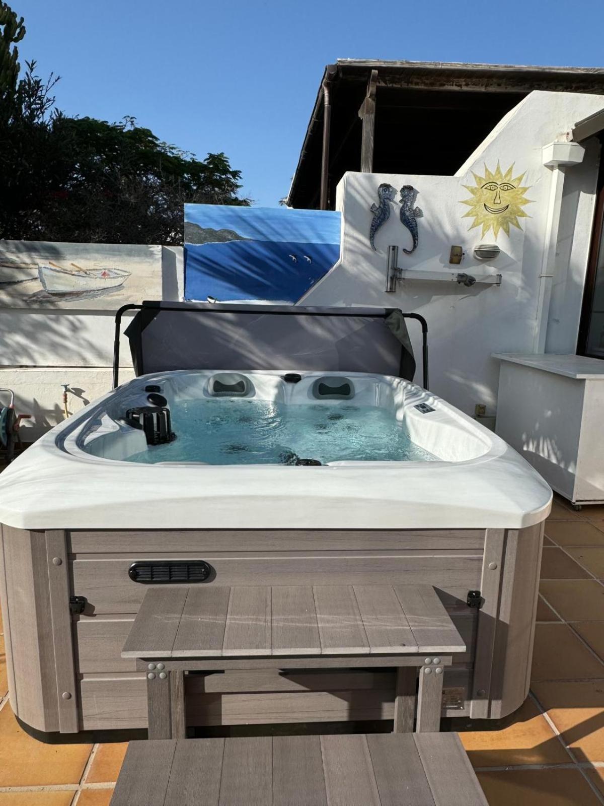 Lovely Nico Playa Blanca, Hot Tub, Communal Pool Playa Blanca (Lanzarote)