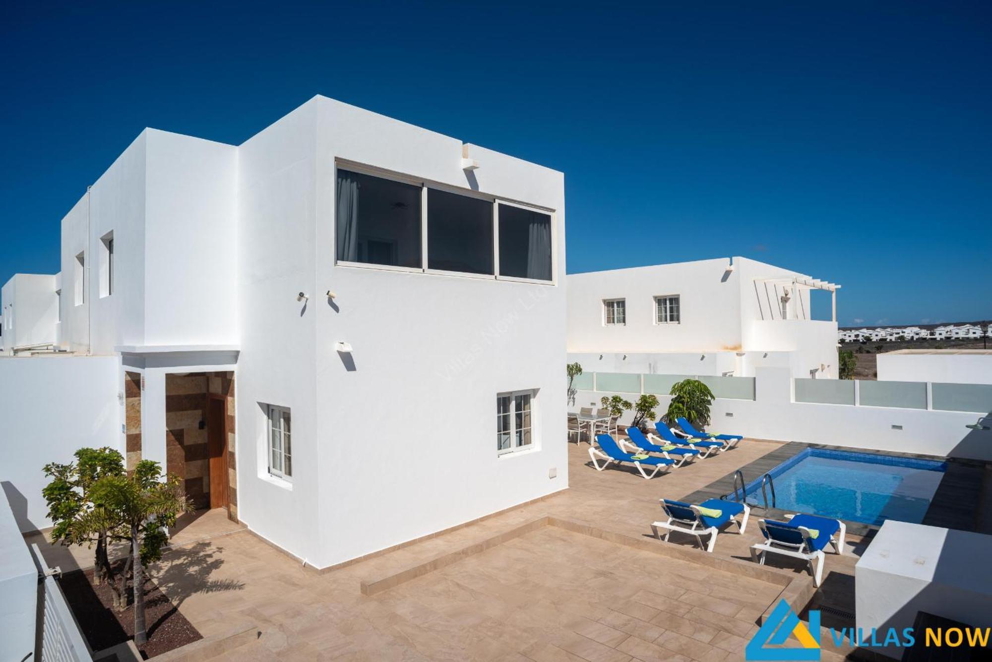 233 - Geny By Now Ltd Villa Playa Blanca (Lanzarote)