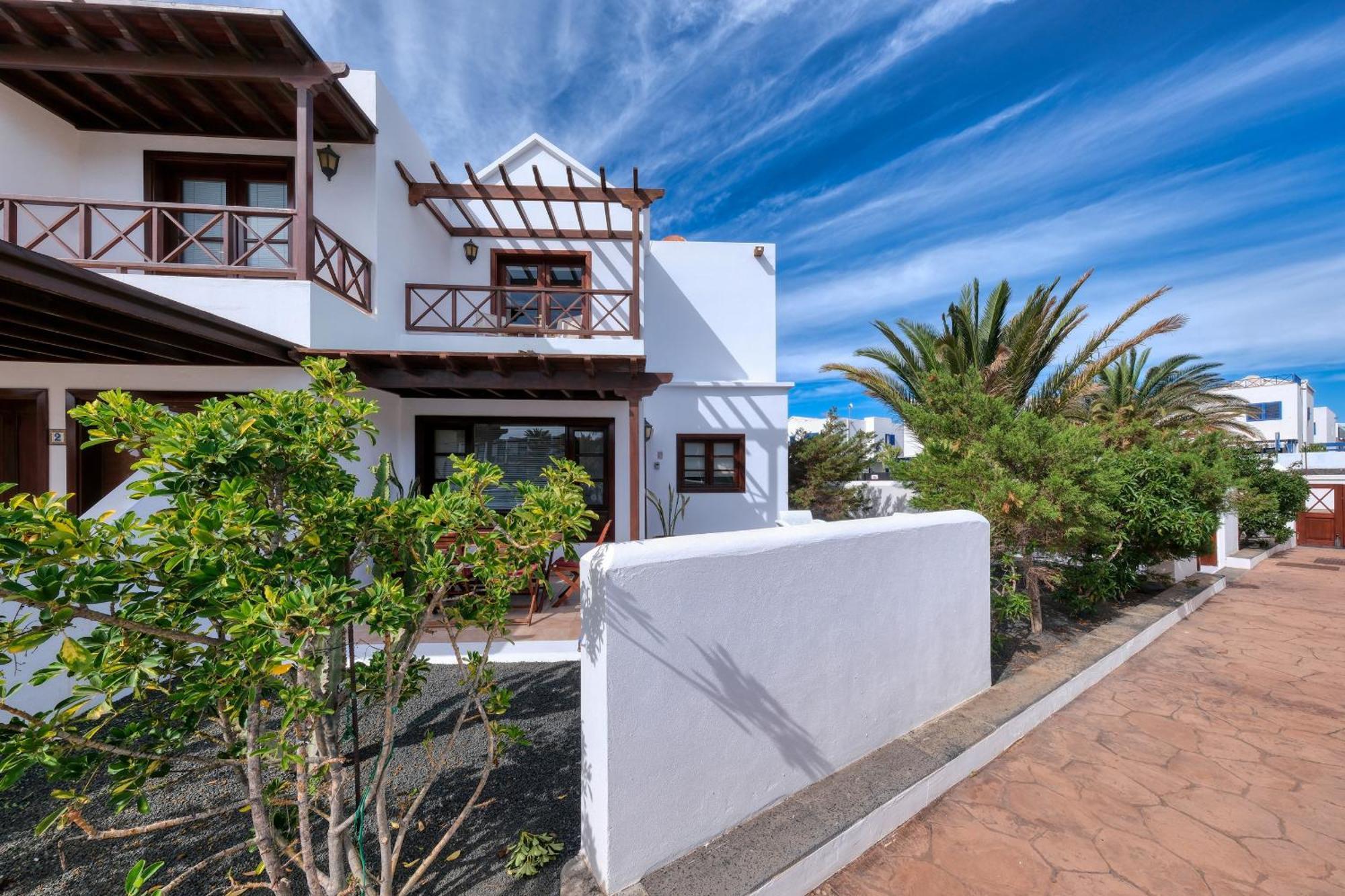 Casa Albi-shared Pool Playa Blanca (Lanzarote)