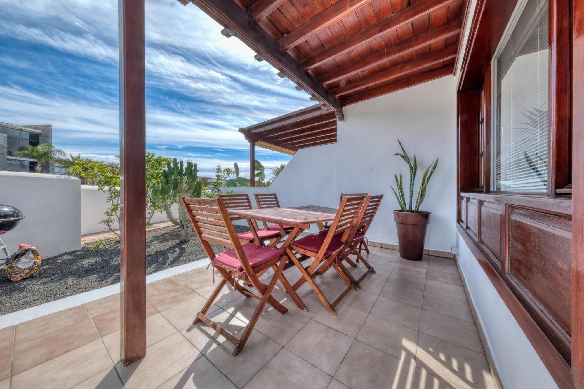 Casa Albi-shared Pool Holiday home *